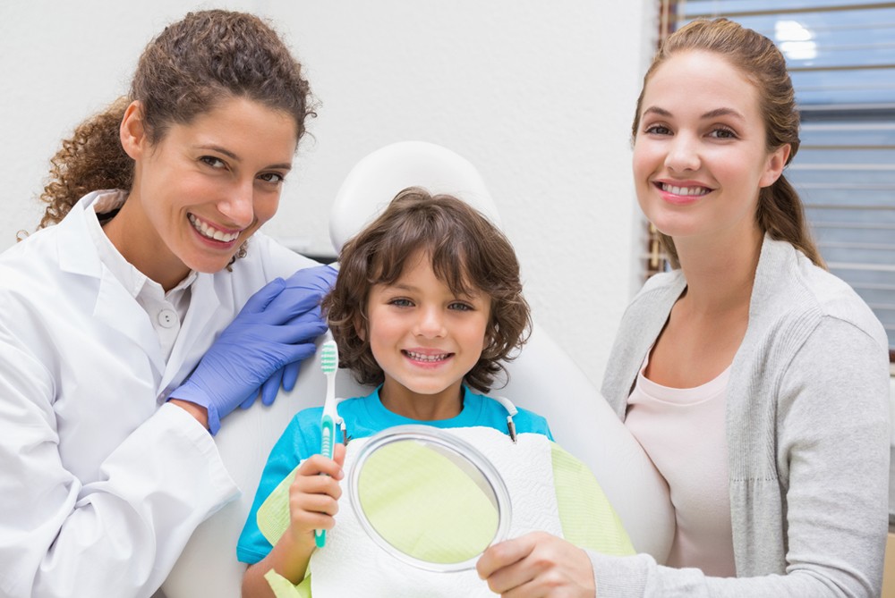 How do I handle my child’s dental emergency