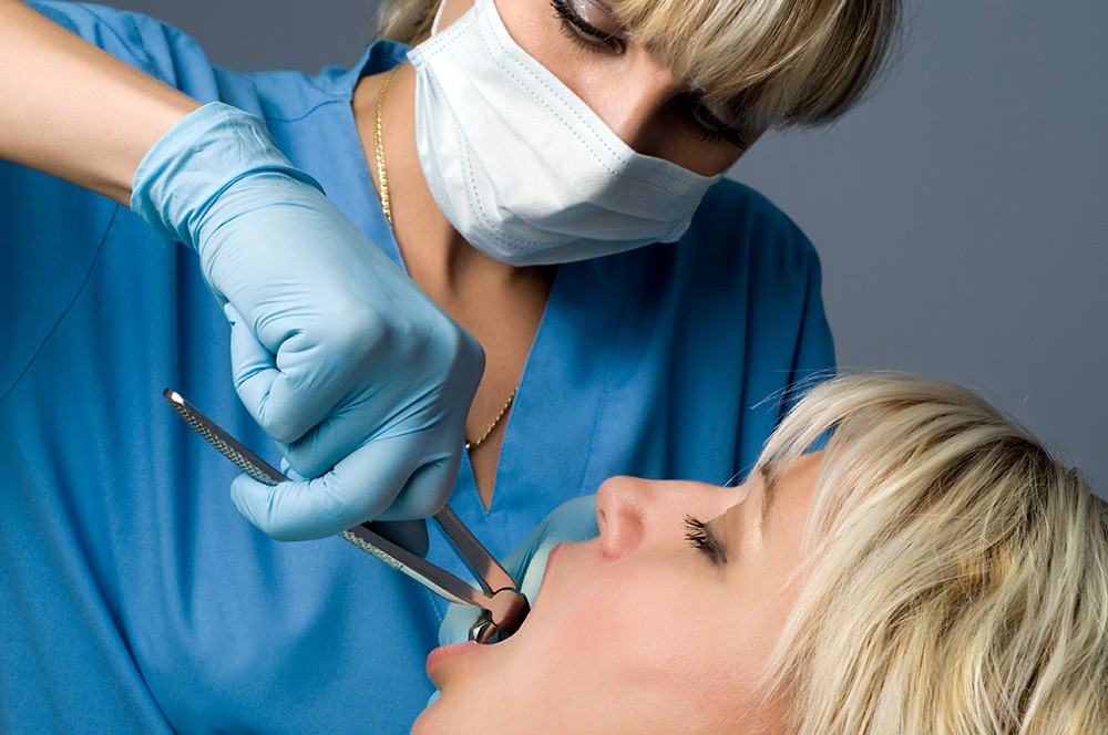 Common Mishaps That Send You to the Emergency Dentist